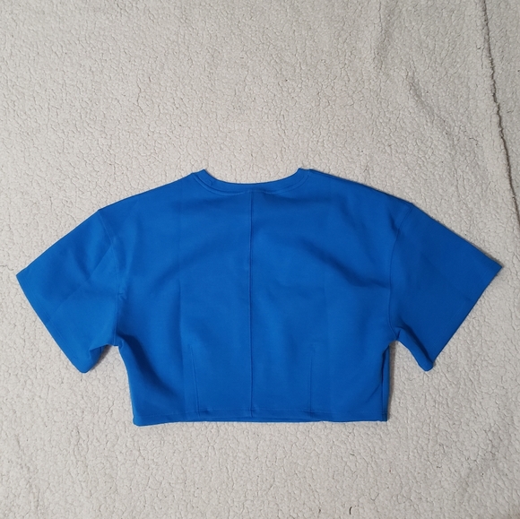 Future Collective with Kahlana Barfield Brown Short Sleeve Boxy Crop T-S… - Picture 5 of 5